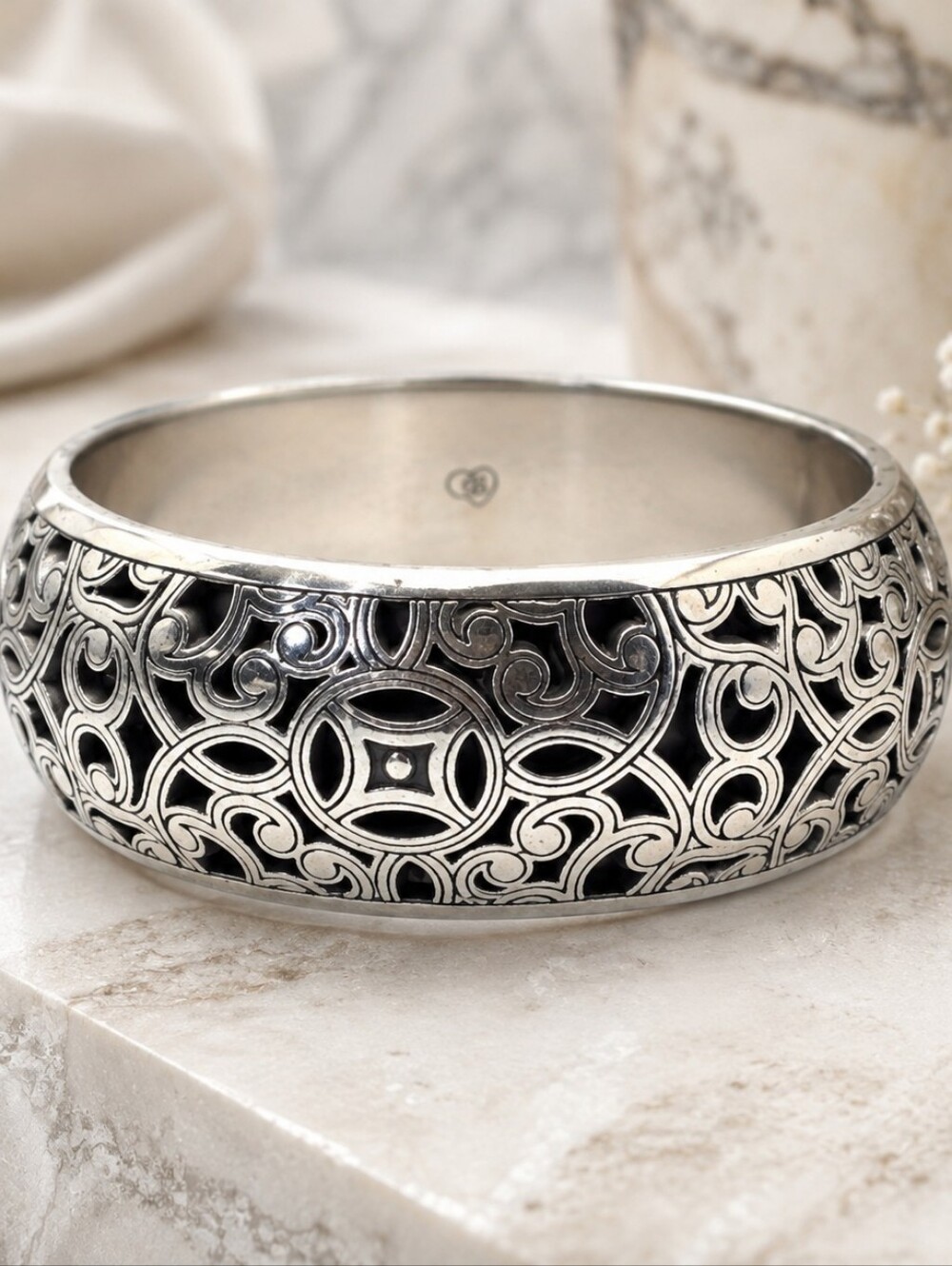 Brighton Wide Silver Tone Openwork Filigree Bangle Bracelet Signed - Picture 15 of 15